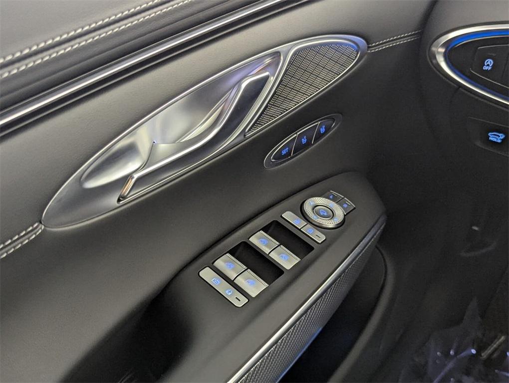 new 2025 Genesis GV70 car, priced at $53,760