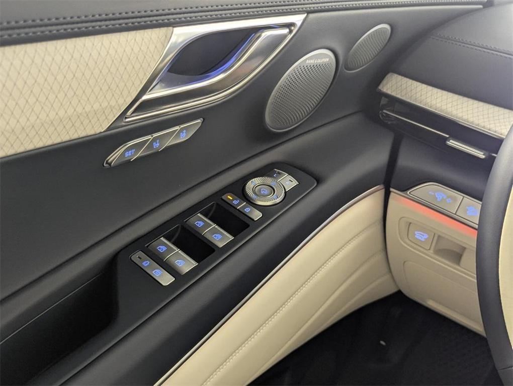 new 2025 Genesis GV80 car, priced at $72,425