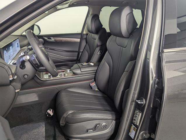 new 2025 Genesis GV80 car, priced at $68,755