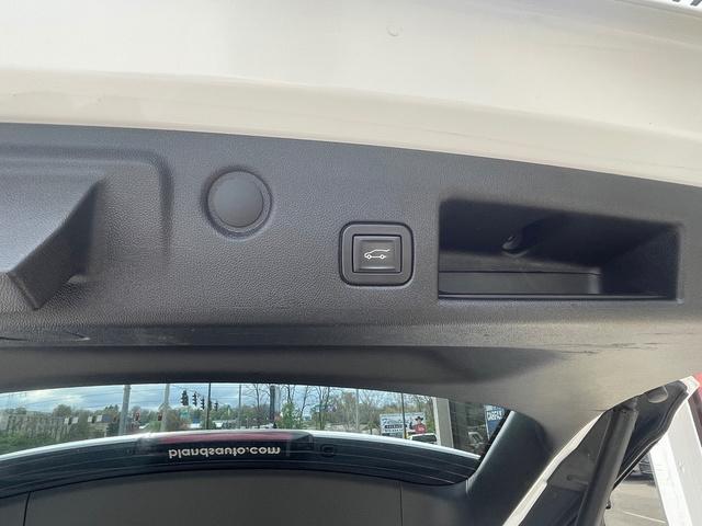 used 2019 Chevrolet Equinox car, priced at $19,900
