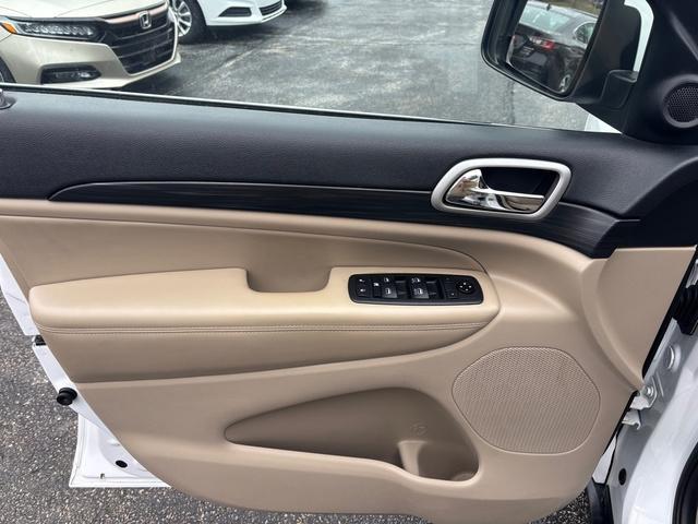 used 2021 Jeep Grand Cherokee car, priced at $20,000