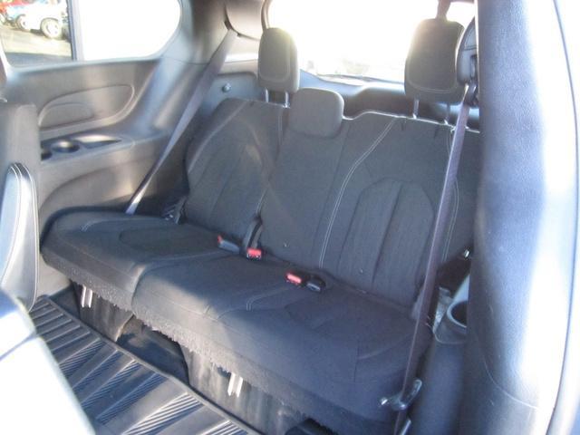 used 2019 Chrysler Pacifica car, priced at $17,995