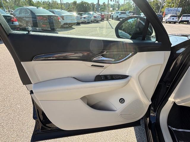used 2022 Buick Envision car, priced at $27,500