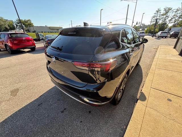 used 2022 Buick Envision car, priced at $27,500