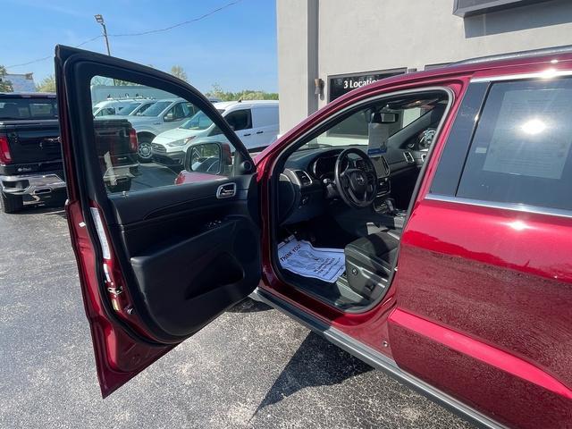 used 2022 Jeep Grand Cherokee WK car, priced at $32,168