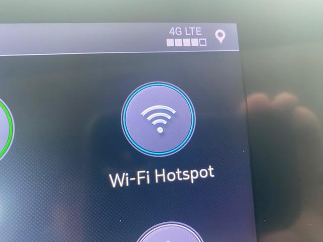 used 2022 Buick Envision car, priced at $27,500