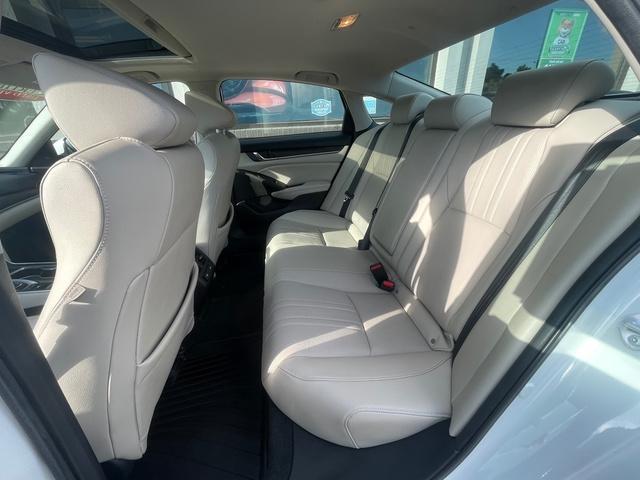 used 2021 Honda Accord Hybrid car, priced at $25,000