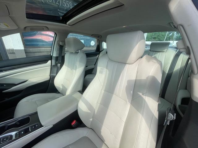 used 2021 Honda Accord Hybrid car, priced at $25,000