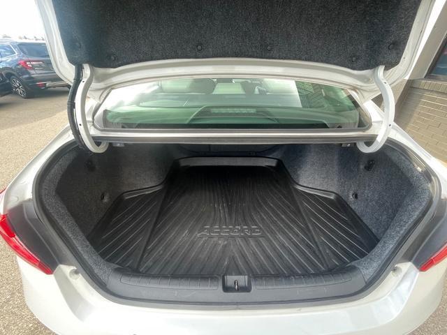 used 2021 Honda Accord Hybrid car, priced at $25,000