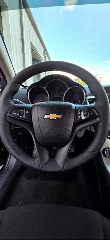 used 2015 Chevrolet Cruze car, priced at $5,995