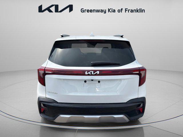 new 2025 Kia Seltos car, priced at $27,720