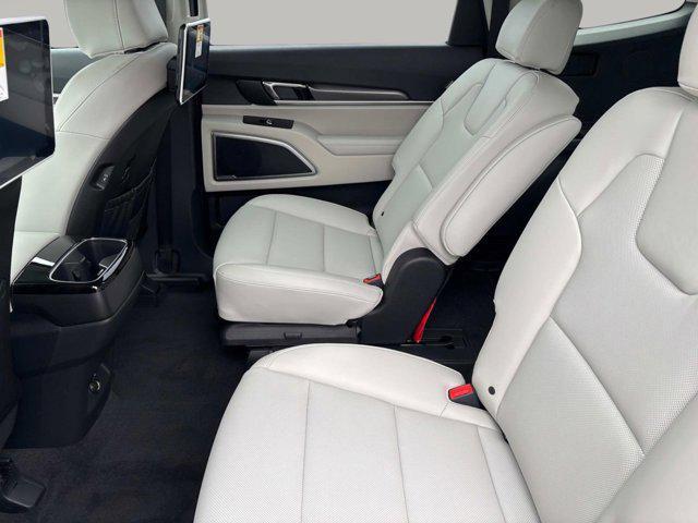 new 2025 Kia Telluride car, priced at $42,300