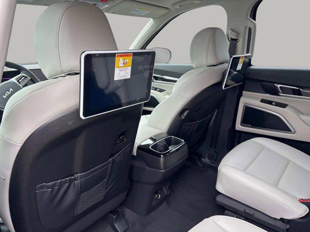 new 2025 Kia Telluride car, priced at $42,300