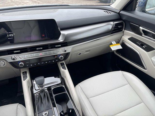 new 2025 Kia Telluride car, priced at $42,300