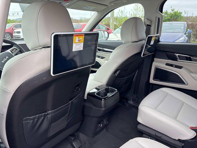 new 2025 Kia Telluride car, priced at $42,300