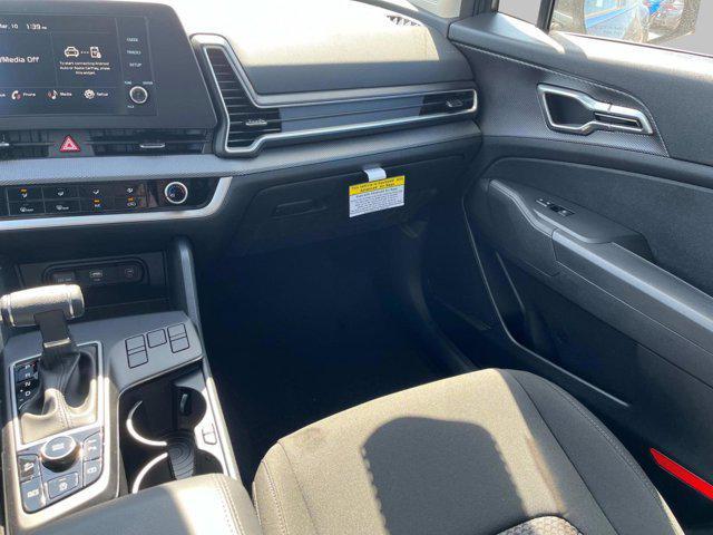 new 2025 Kia Sportage car, priced at $28,105