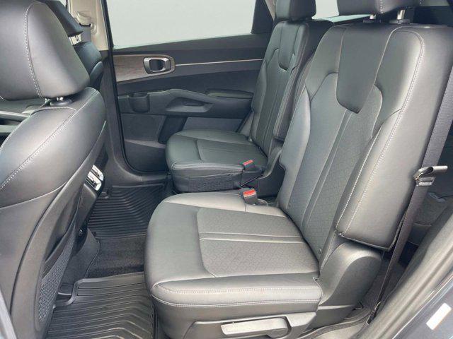 used 2022 Kia Sorento car, priced at $29,200