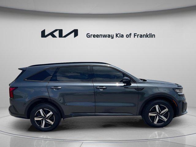 used 2022 Kia Sorento car, priced at $29,200