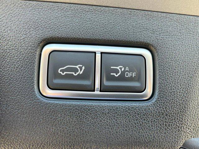 new 2025 Kia Sorento Hybrid car, priced at $46,610