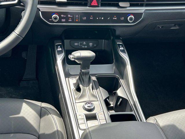 new 2025 Kia Sorento car, priced at $37,175