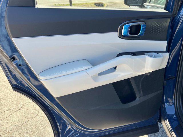new 2025 Kia Sorento car, priced at $37,185