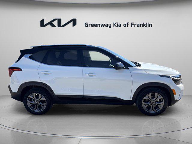 used 2024 Kia Seltos car, priced at $21,000