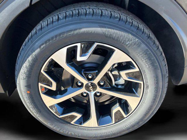 new 2025 Kia Sportage car, priced at $33,110
