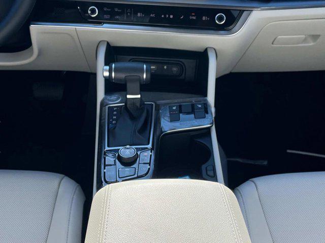 new 2025 Kia Sportage car, priced at $33,110
