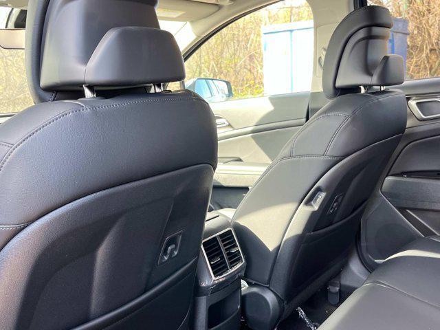 new 2025 Kia Sportage Hybrid car, priced at $34,190