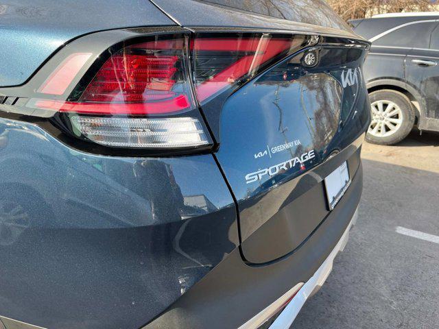 new 2025 Kia Sportage Hybrid car, priced at $34,190