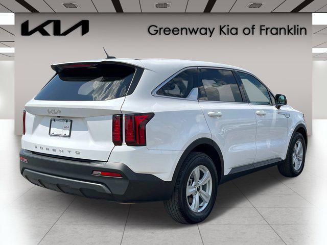 used 2022 Kia Sorento car, priced at $22,170