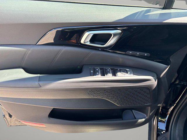 new 2025 Kia Carnival Hybrid car, priced at $57,820