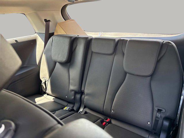 new 2025 Kia Carnival Hybrid car, priced at $57,820