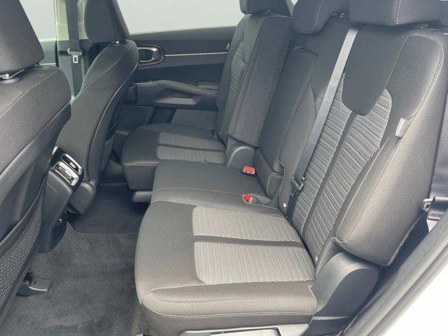 new 2025 Kia Sorento car, priced at $32,625