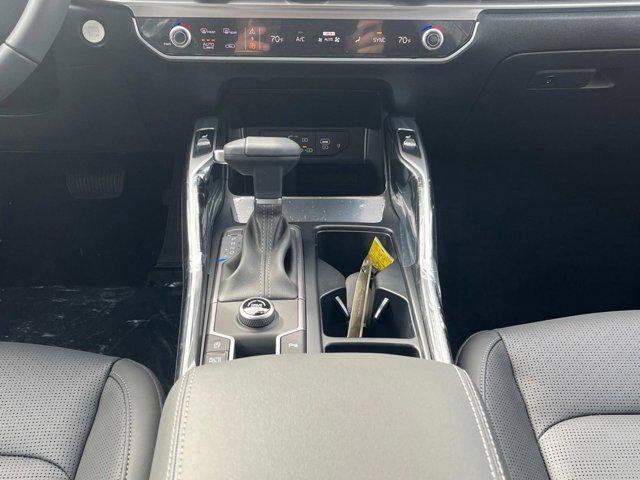 new 2025 Kia Sorento car, priced at $37,025