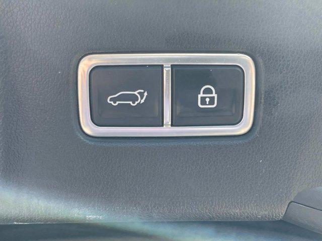 used 2023 Kia Sorento Hybrid car, priced at $30,600