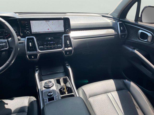 used 2023 Kia Sorento Hybrid car, priced at $30,600