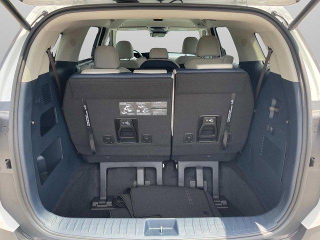 new 2025 Kia Carnival Hybrid car, priced at $44,845
