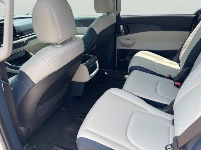 new 2025 Kia Carnival Hybrid car, priced at $44,845