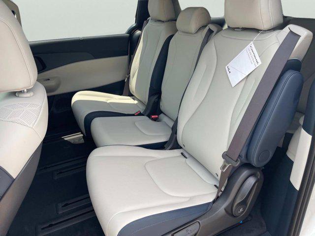 new 2025 Kia Carnival Hybrid car, priced at $44,845