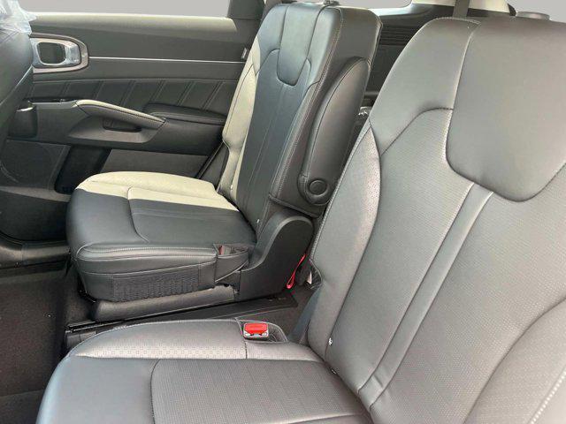 new 2025 Kia Sorento car, priced at $40,785