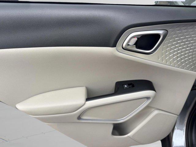 new 2025 Kia Soul car, priced at $21,553