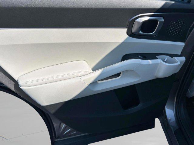 new 2025 Kia Sorento Hybrid car, priced at $40,148