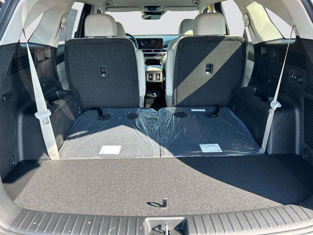 new 2025 Kia Sorento Hybrid car, priced at $40,148