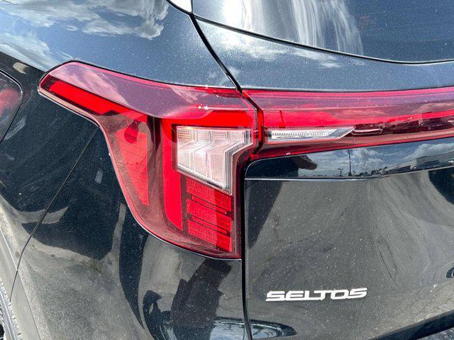 new 2025 Kia Seltos car, priced at $33,050