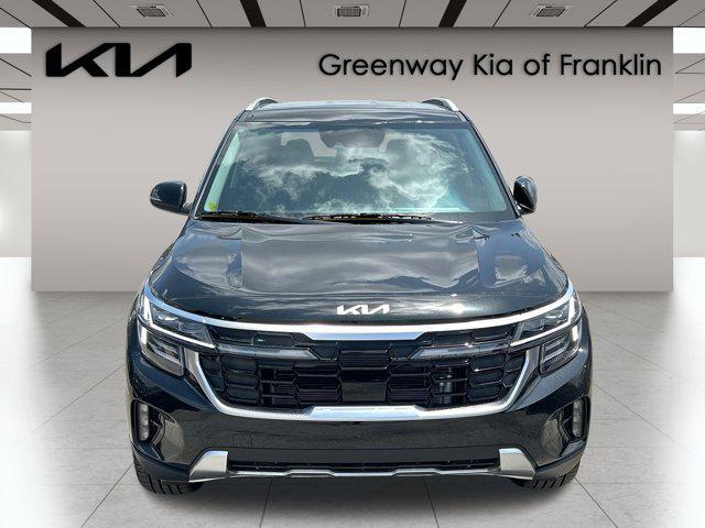 new 2025 Kia Seltos car, priced at $33,050