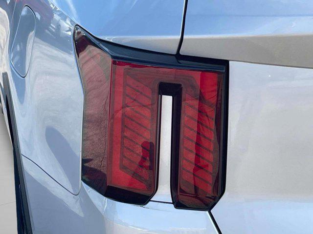 new 2025 Kia Sorento Hybrid car, priced at $45,990