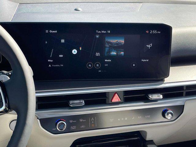 new 2025 Kia Sorento Hybrid car, priced at $45,990