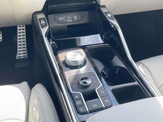 new 2025 Kia Sorento Hybrid car, priced at $45,990