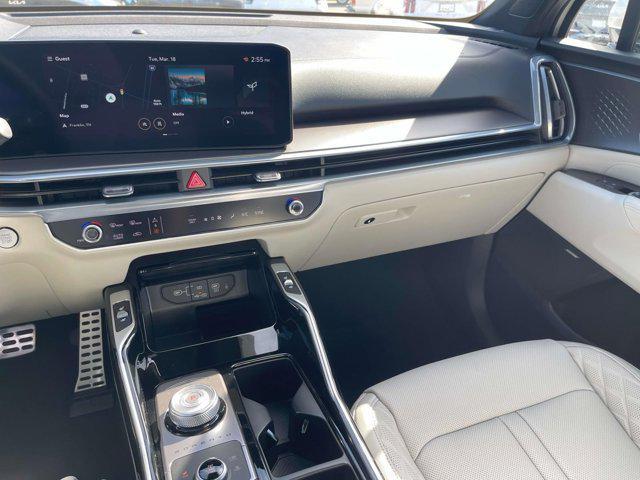 new 2025 Kia Sorento Hybrid car, priced at $45,490